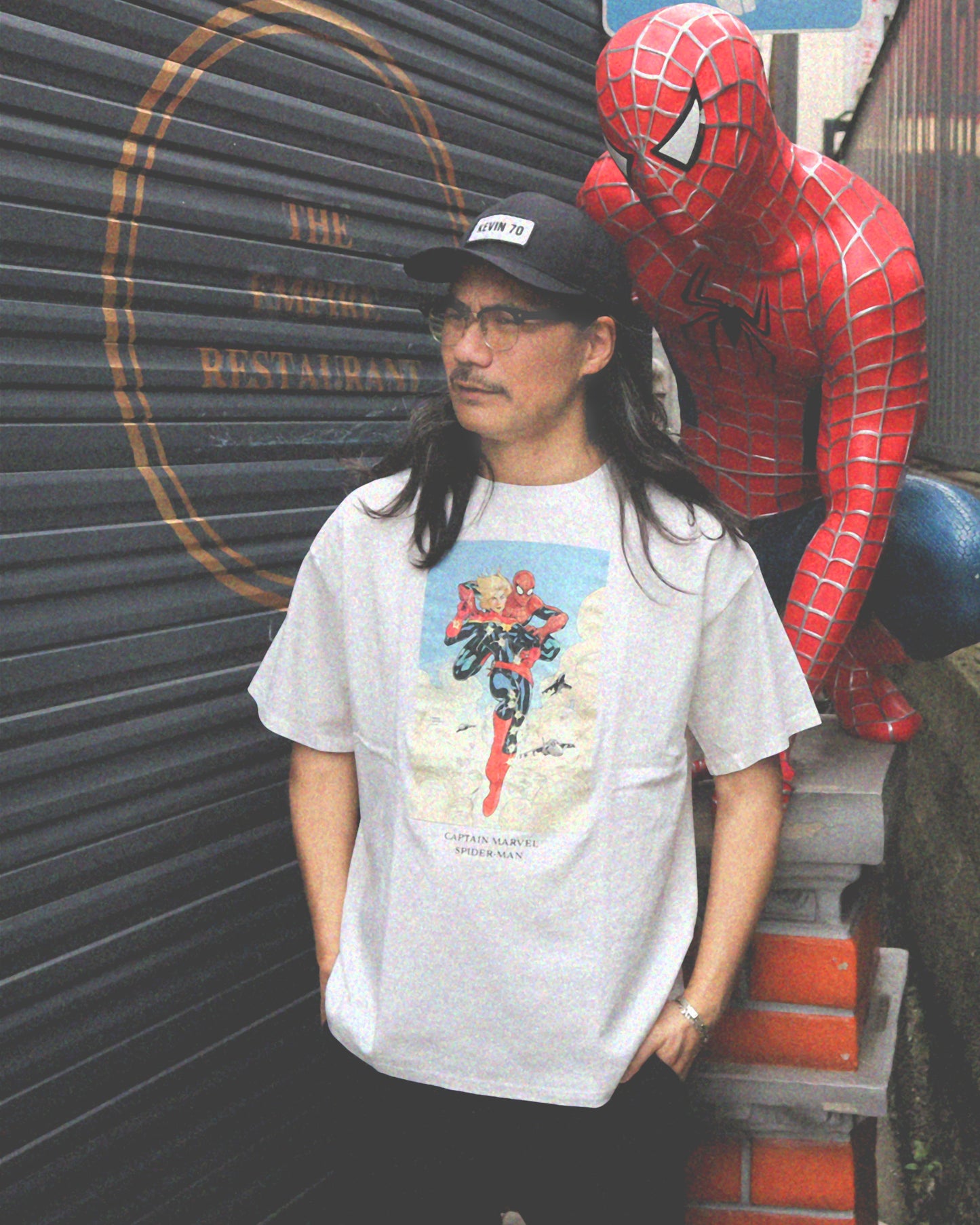 MARVEL COMICS Character / T-SHIRTS CAPTEN MARVEL SPIDERMAN