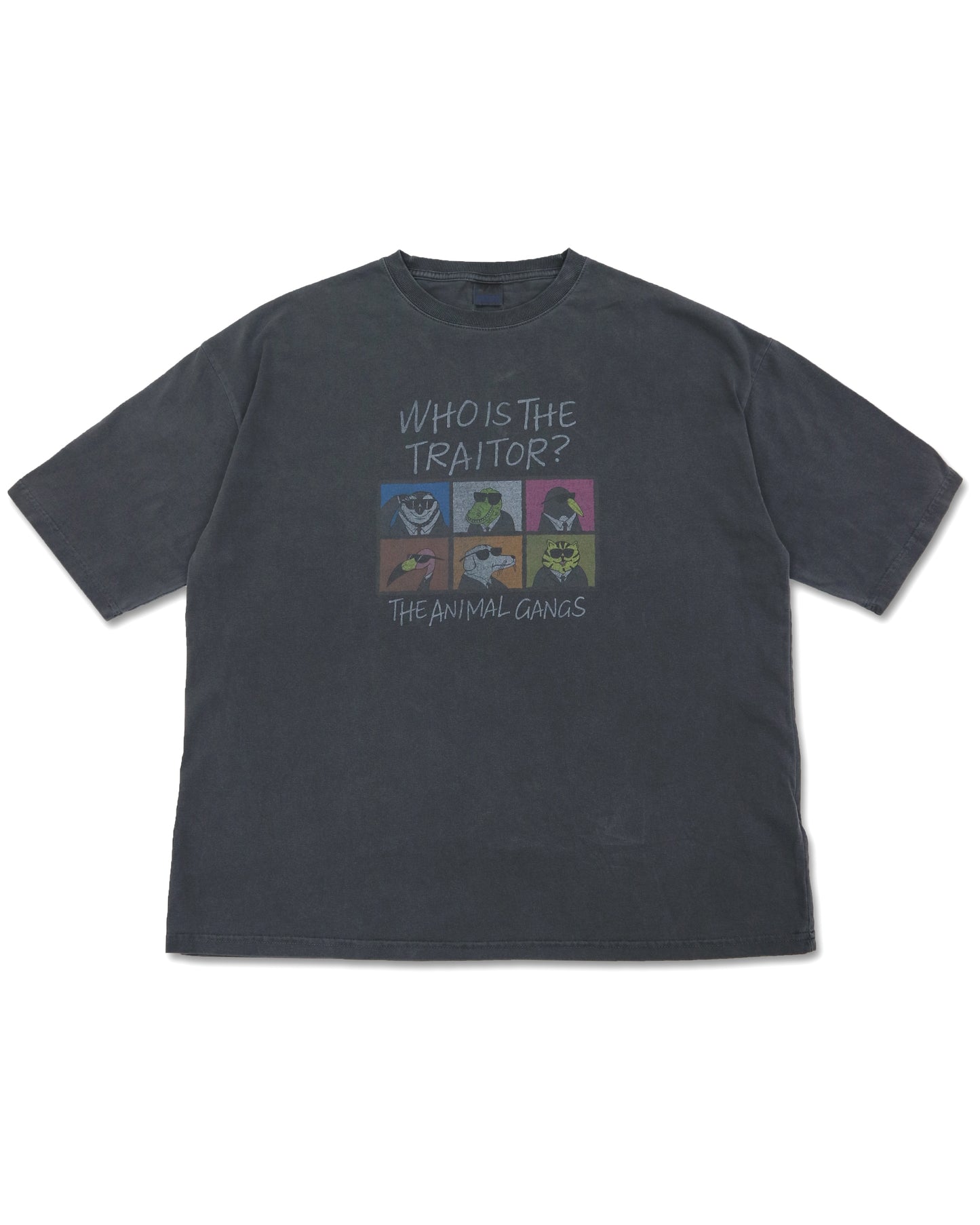 WHO IS THE TRAITOR? Tee
