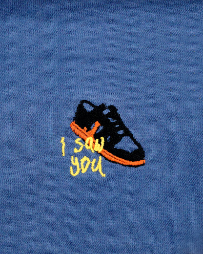 SNEAKER TEE