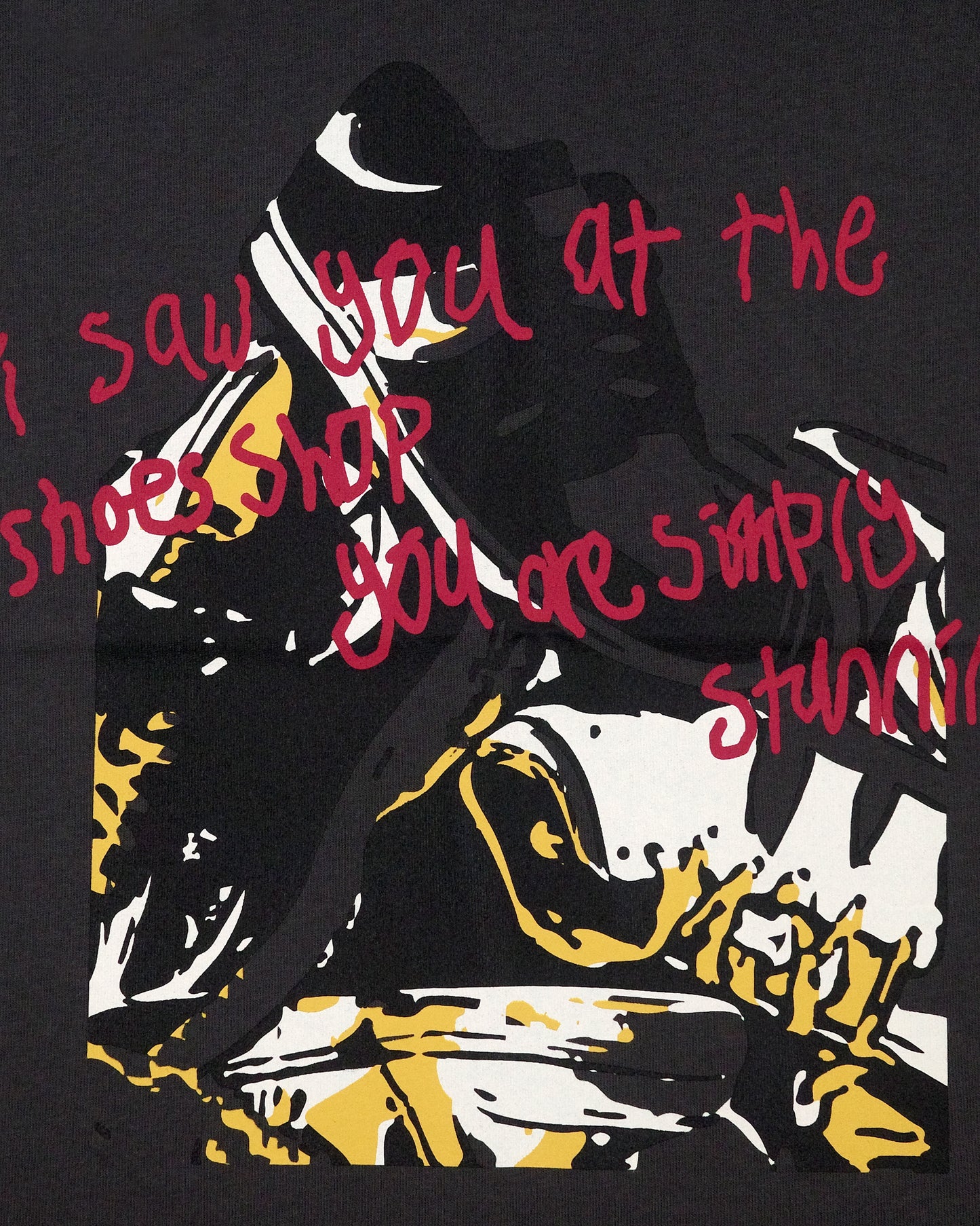 SNEAKER TEE